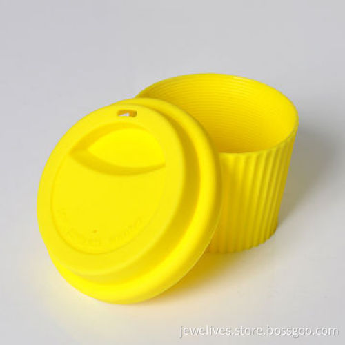 Porcelain Coffee Cup with Silicone Lid and Band